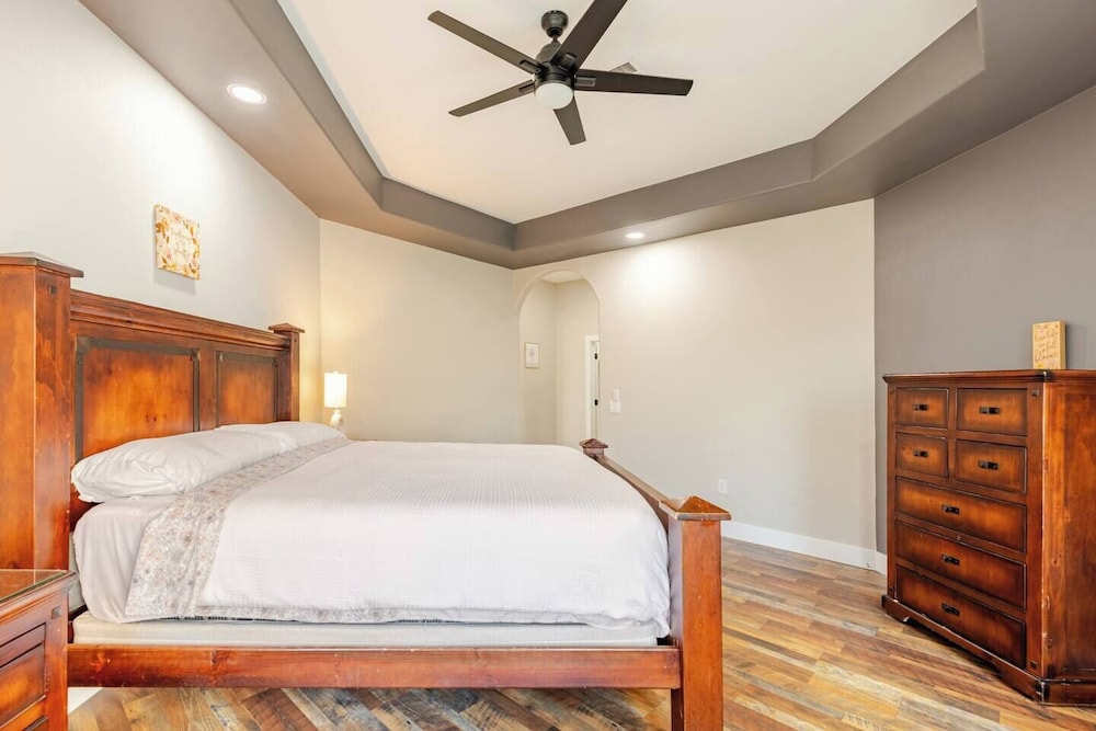 Luxury 3Story Private Pool 8BR Retreat