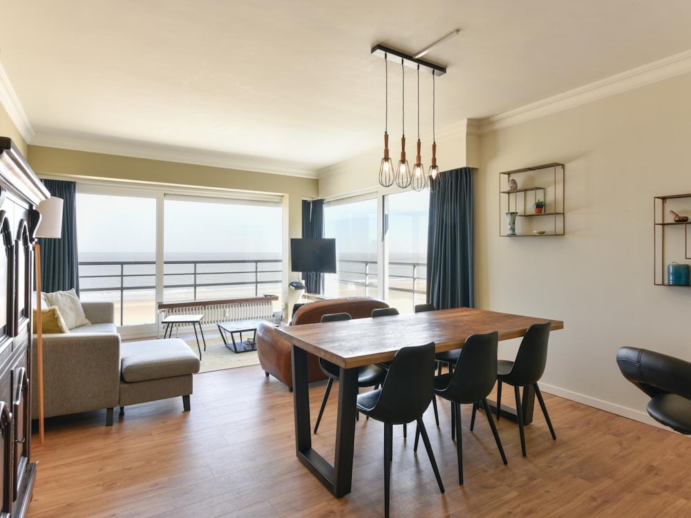 Elegant Zoute Seaside Stay
