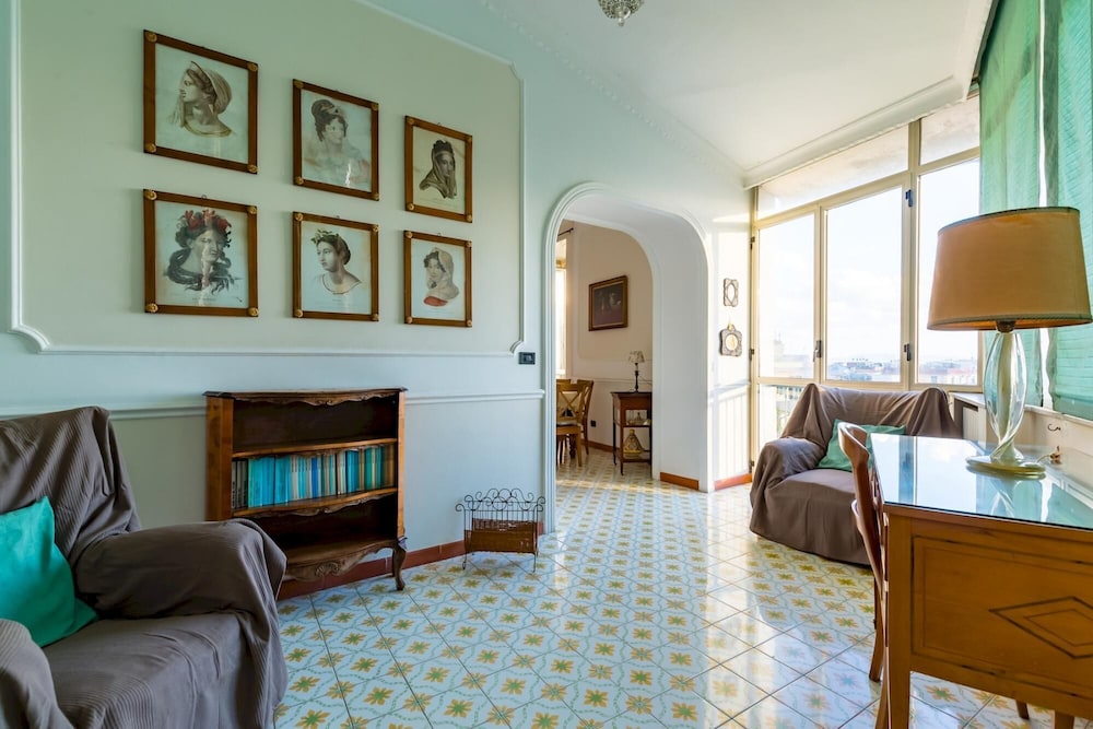 Villa Paola - Hidden Panoramic Garden and Terraces