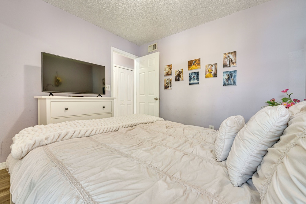 4 Mi to Wdw: Condo w/ Family-friendly Perks!