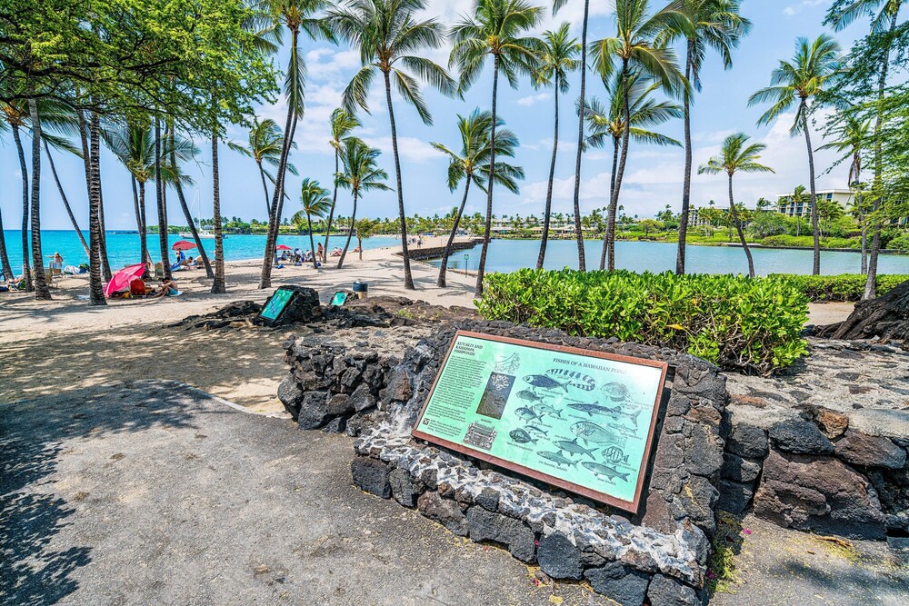 Waikoloa Golf Discount Views of Ocean & Golf Course Outdoor Seating - Vrkcv