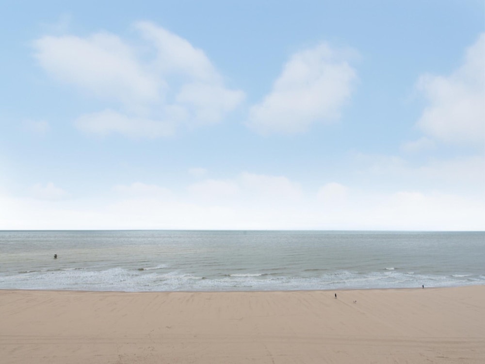 Apartment in Mariakerke With Stunning Sea Views