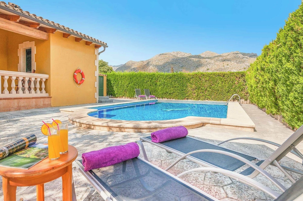 Villa Raquel photo 2