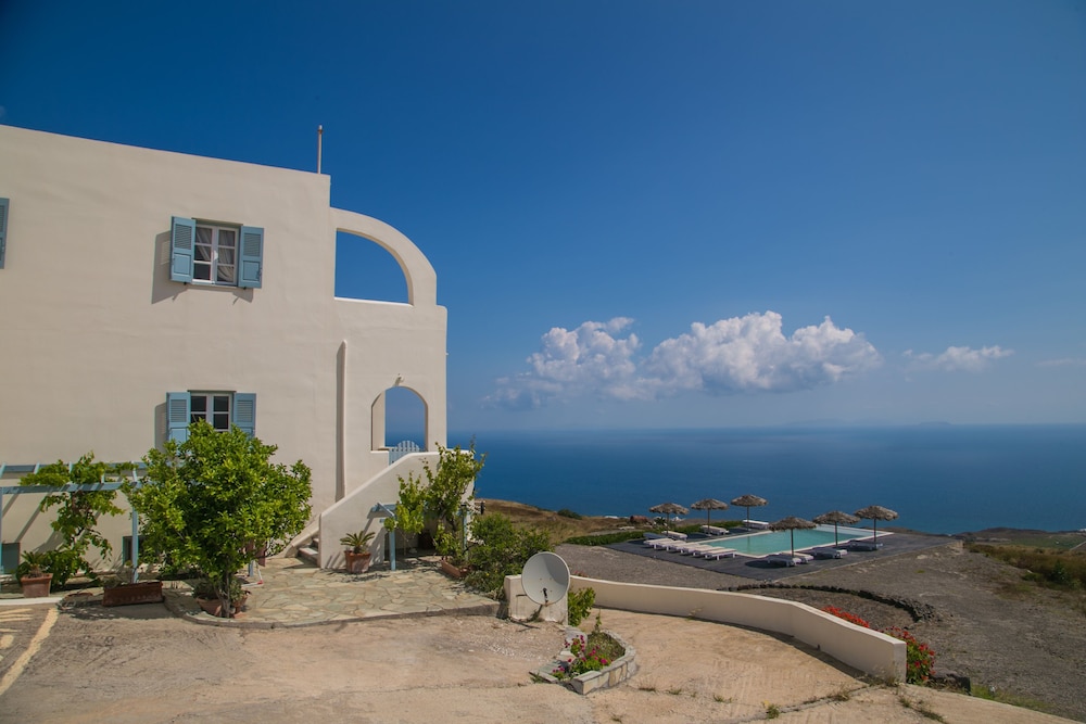 EOS Villa