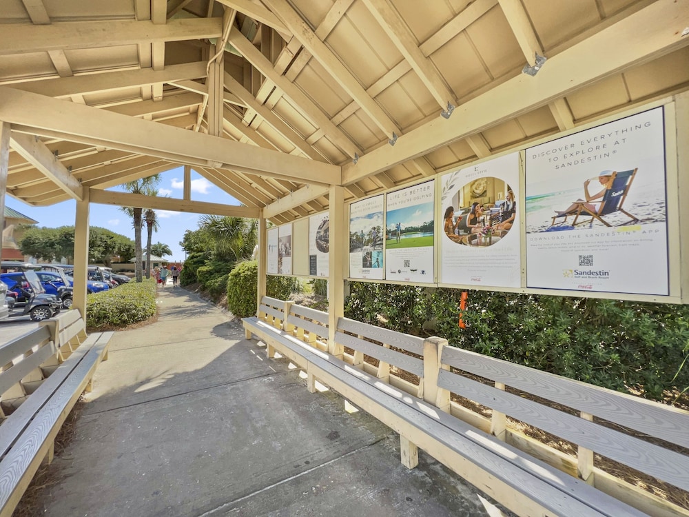 Linkside 3 Bedroom Townhouse by RedAwning view 2