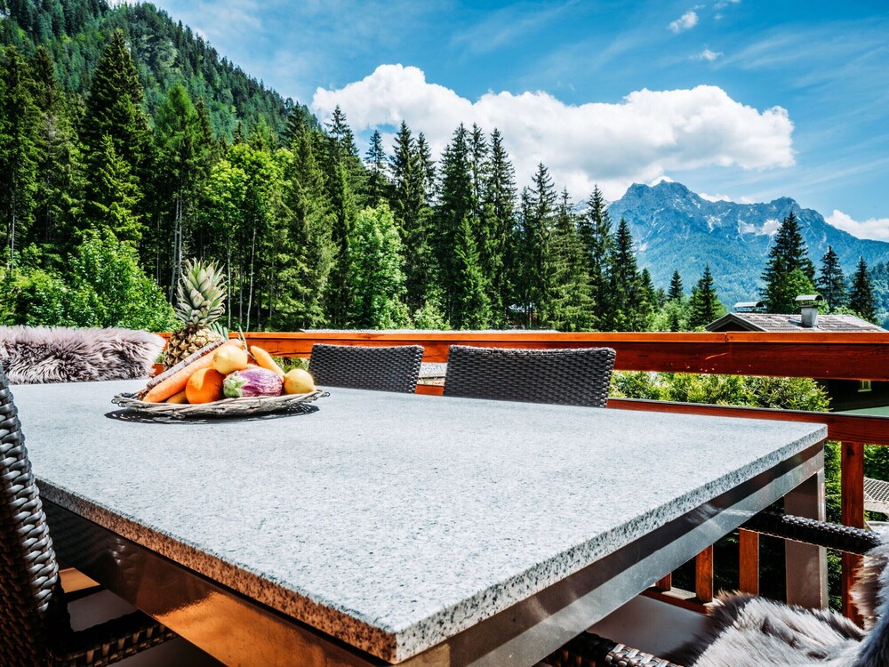 Hideway Chalet Gamsgluck With Pool and Sauna