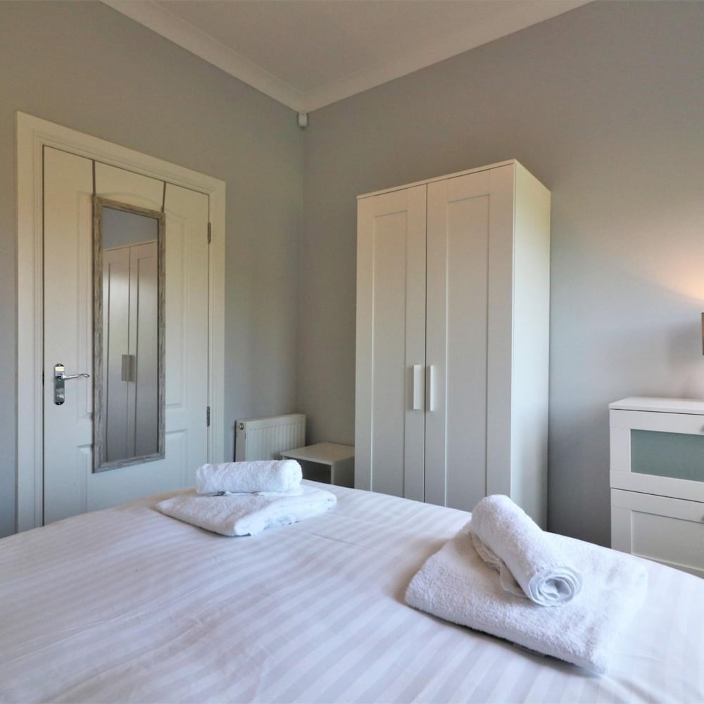 Greenlees Clubhouse 2 bed - Cambuslang view 5
