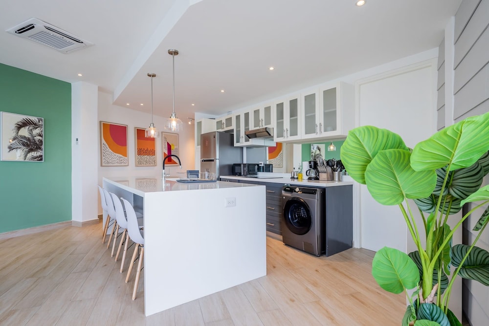 w Fantastic 1BR w Modern Balcony in Panama