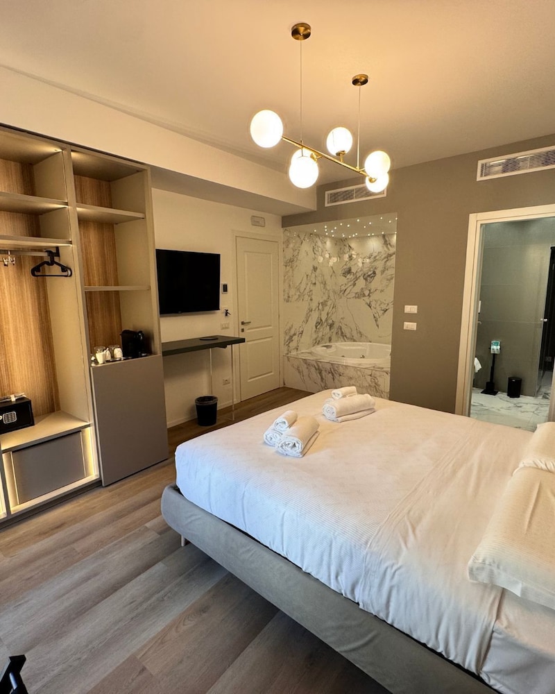 Maison Rasella Palace Suites
