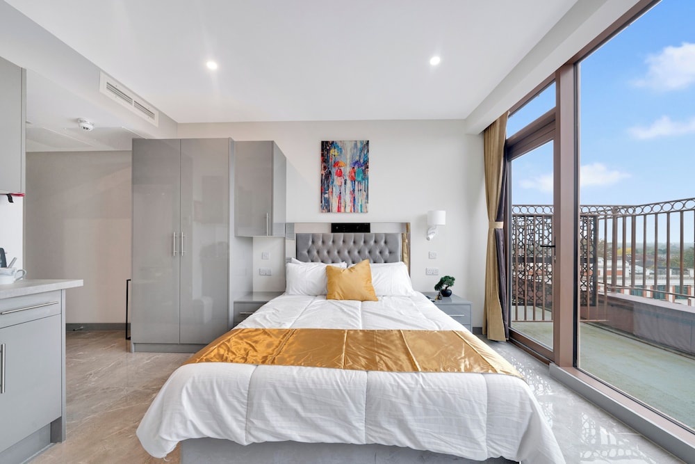 Hotel Studio Apartment in East London