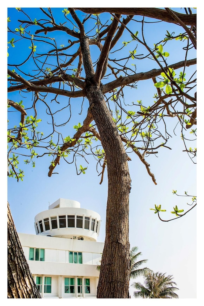 Sizihwan Sunset Beach Resort