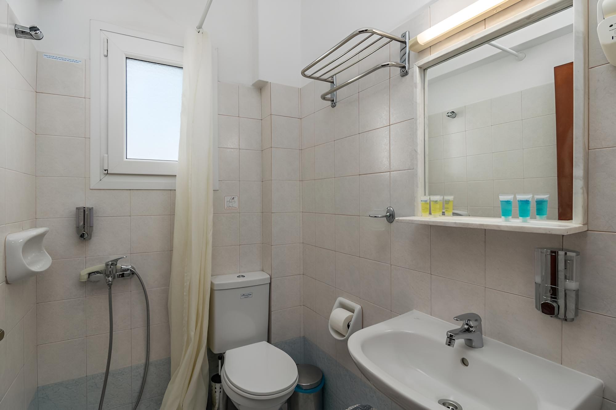 Tilemachos Rooms & Studios