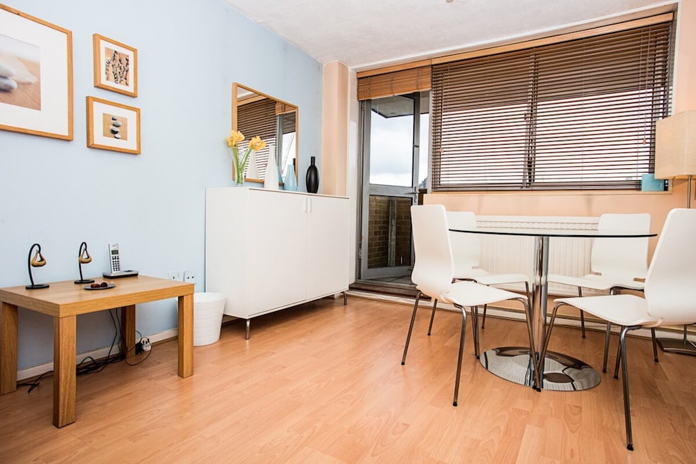 Incredible Views - 1 Bedroom in Chancery Lane