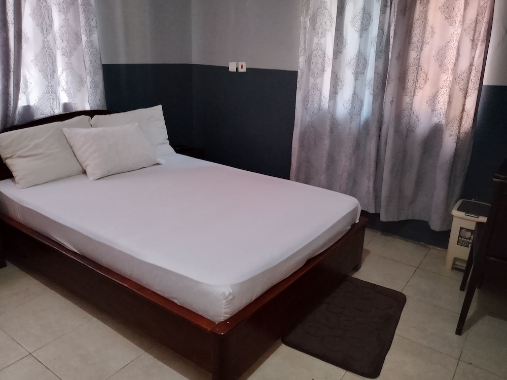 Great Escape Inn Hotel