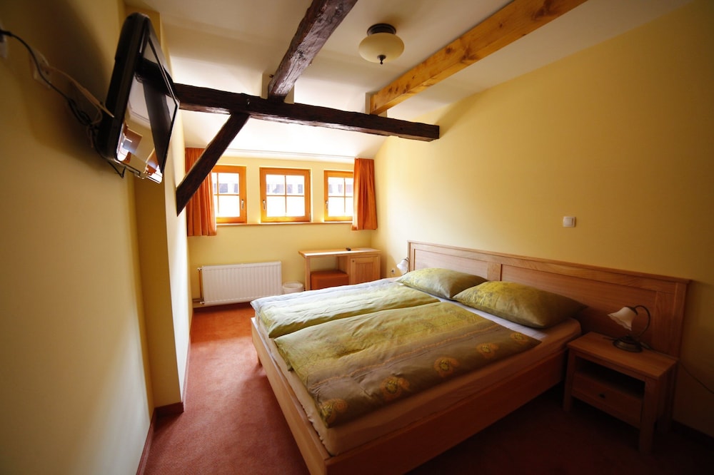 Photo 18