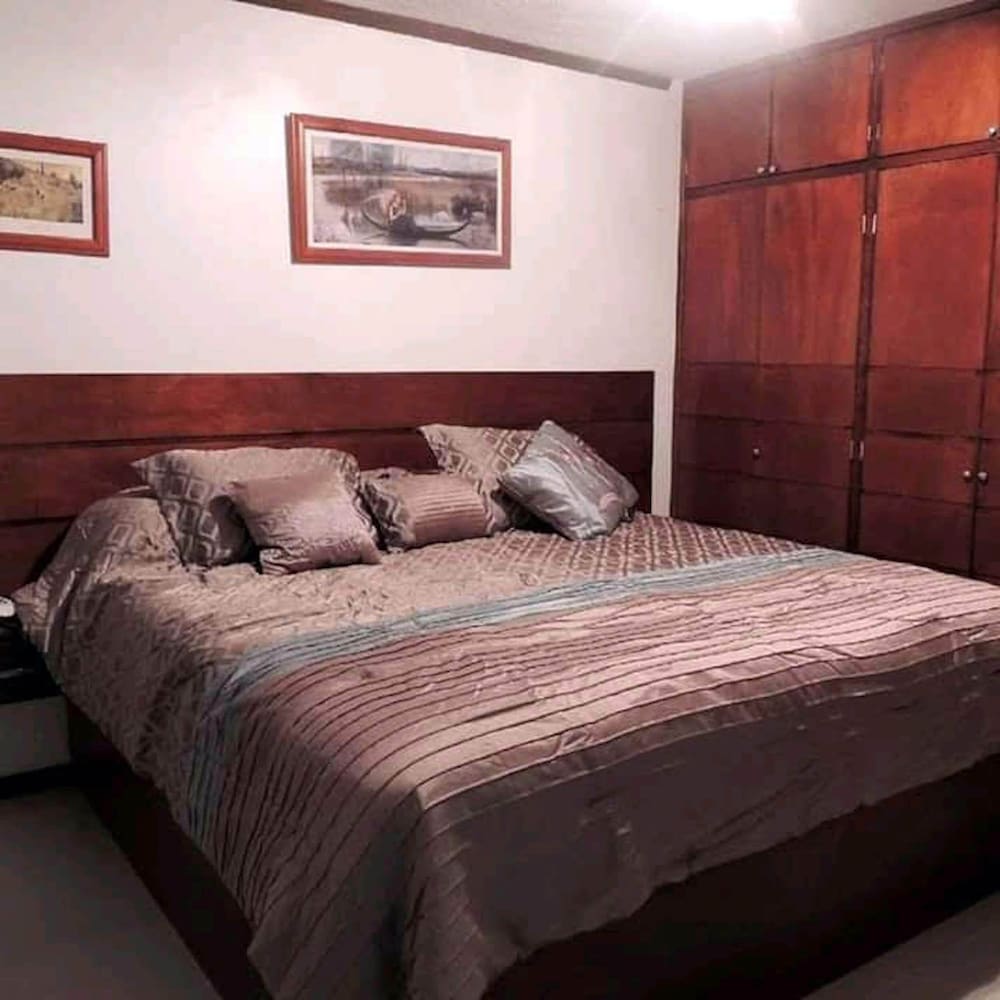 La Aurora Hotel like Home