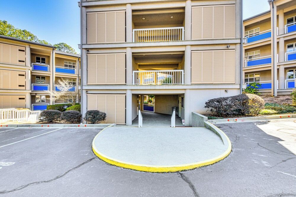 Boat, Golf & Swim: Keowee Key Condo w/ Lake Views