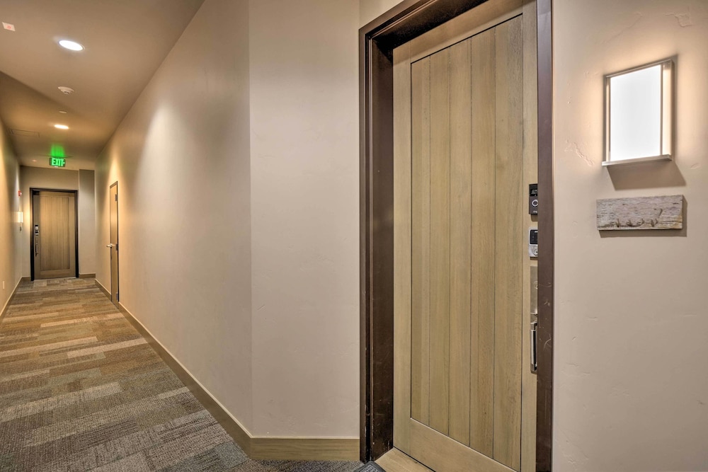 Luxury Loft in Avon w/ Pool + Hot Tub! view 2