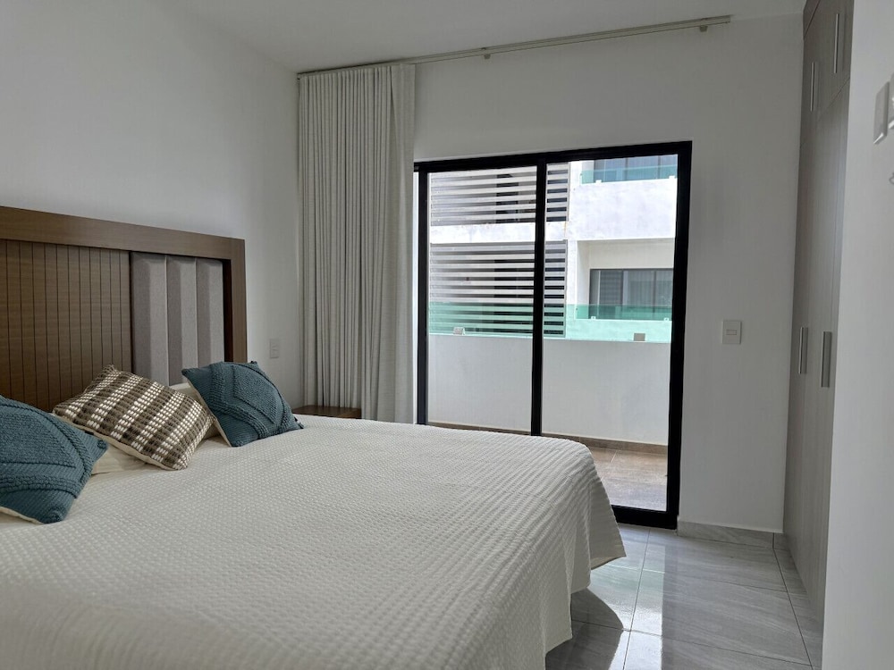 Marina cerritos Condominios