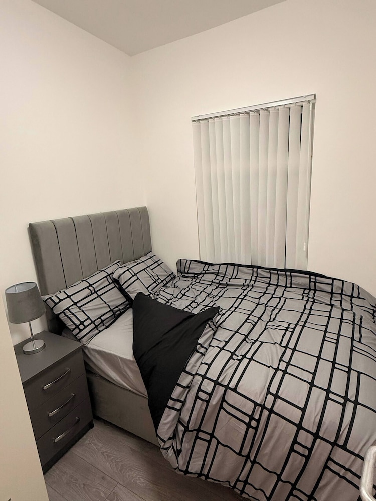 Stylish Dream Home With 4 En-suite Bedrooms