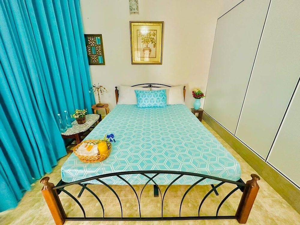Sea Breeze view 3
