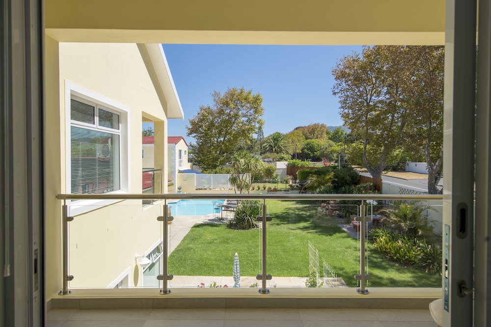Constantia Cottages