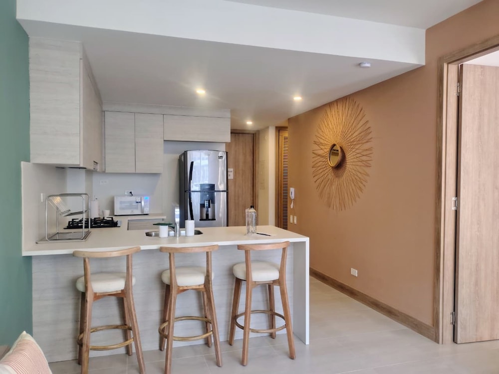 w Minimalist 1BR w Amazing View in Morros Eos