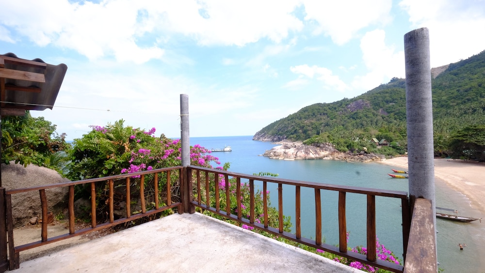 Silver Cliff Bungalows view 2
