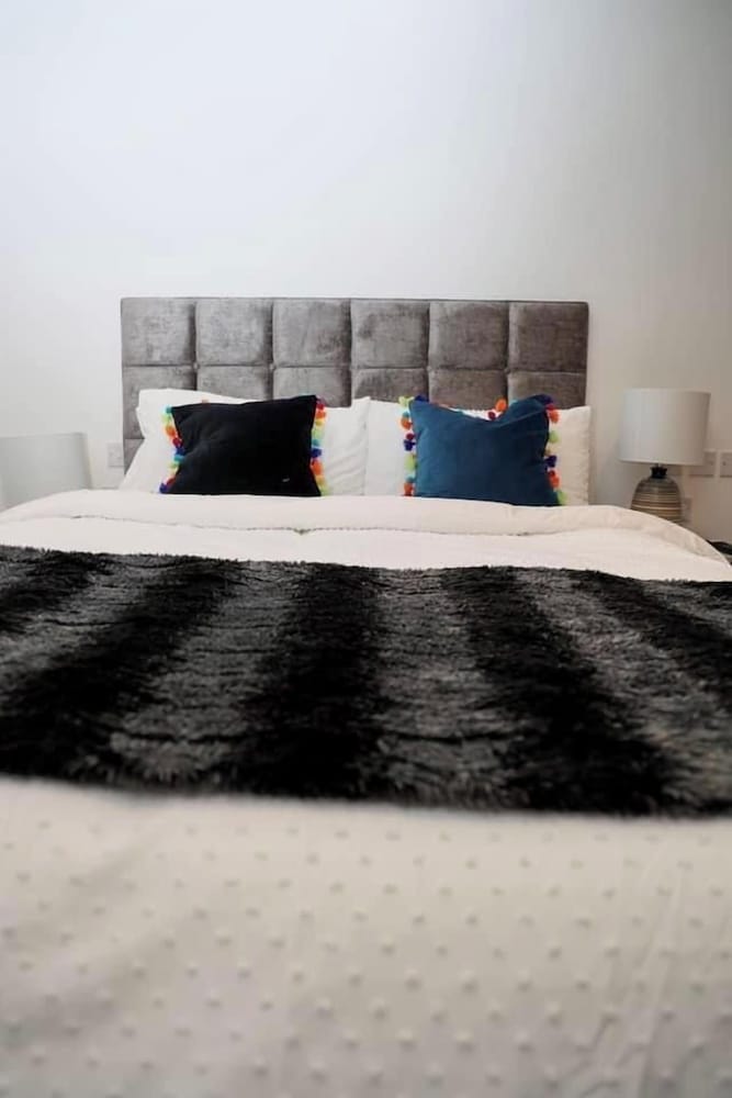 Remarkable 3-bed Apartment in London