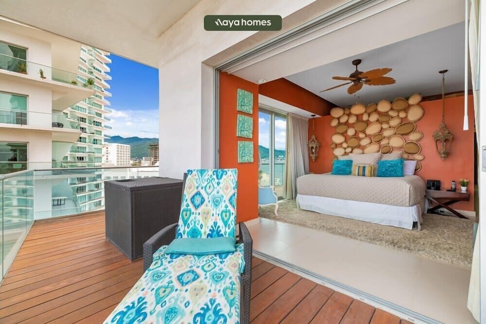 Oceanview 3BR Apt With Beach Access - Pools - Gym