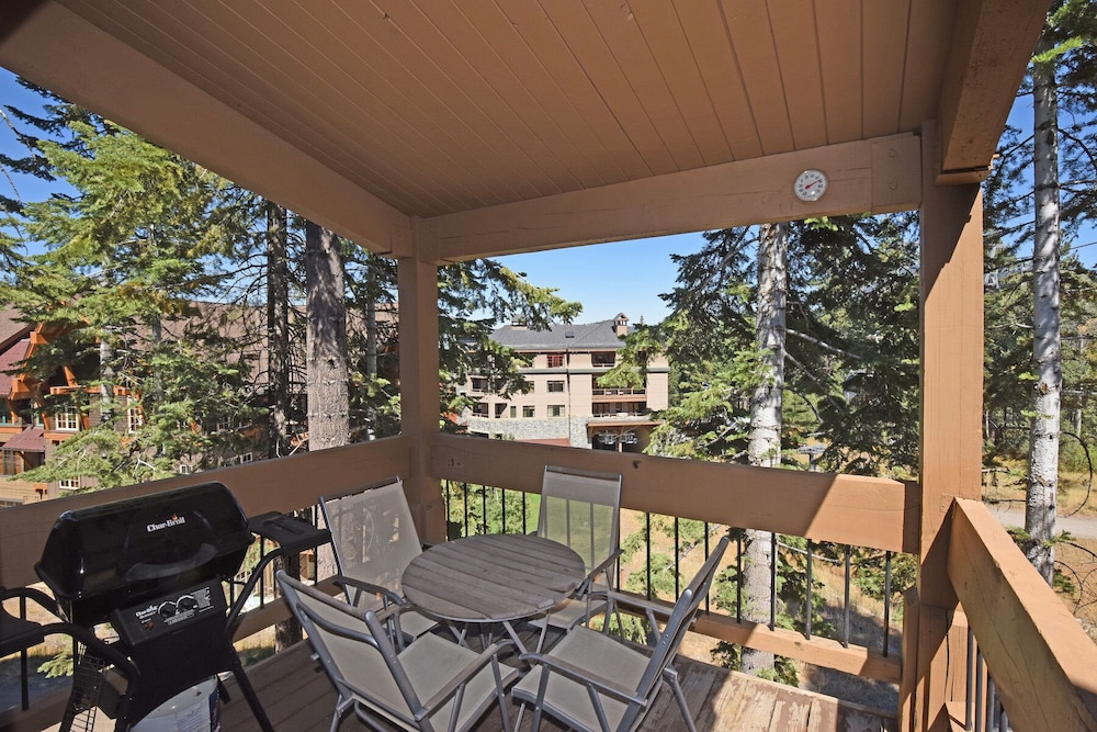Lake Tahoe Vacations - Golden Ski Getaway - Property Image 12