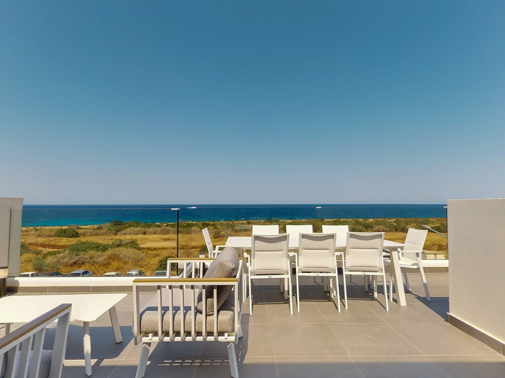 Sanders Konnos Bay Ismene - Marvellous 2-bedroom Villa With a Side Sea View