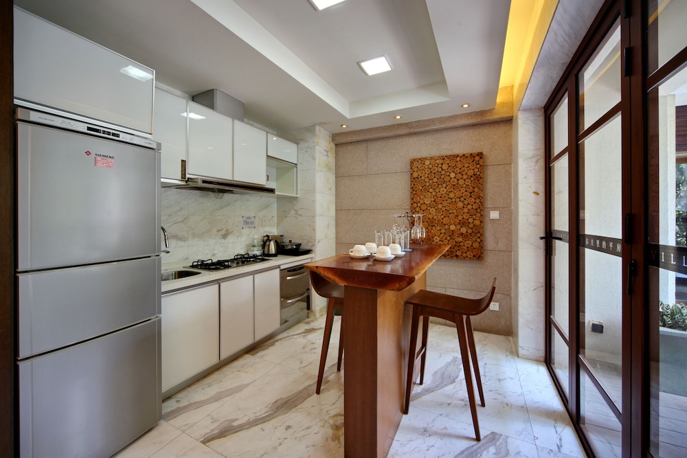 GLOBAL MIGRATORY BIRDS RESORT HOTEL