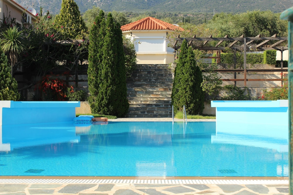 Oneira Villas