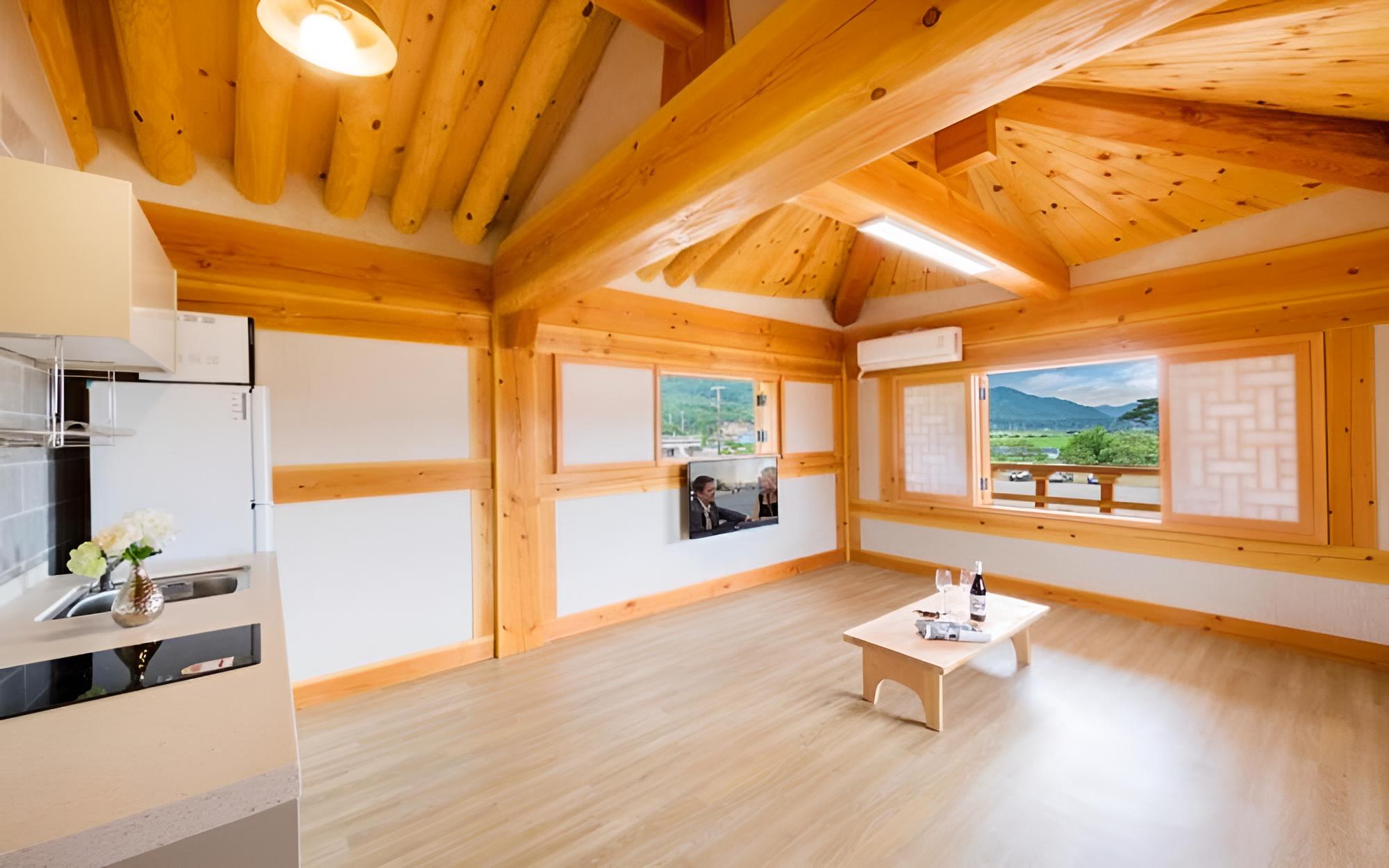 Gyeongju Yongjang Hanok Pension view 2