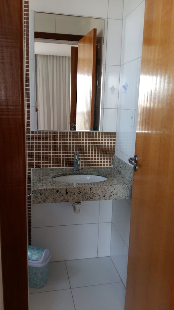 Apto alto padrão com piscina