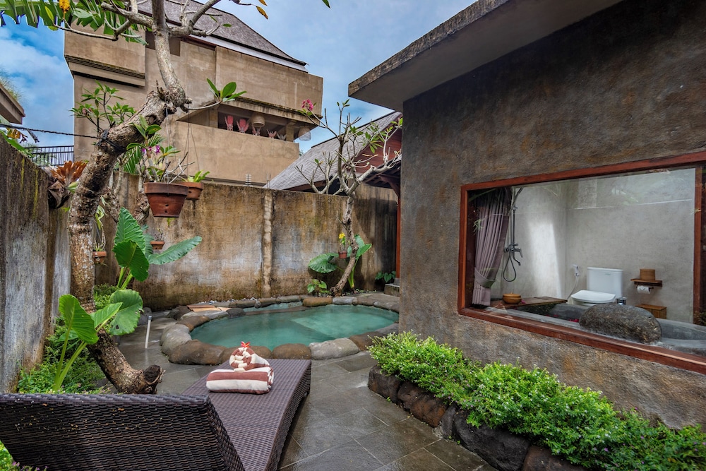 Hoshi Jungle Resort by Dhananjaya Hospitality