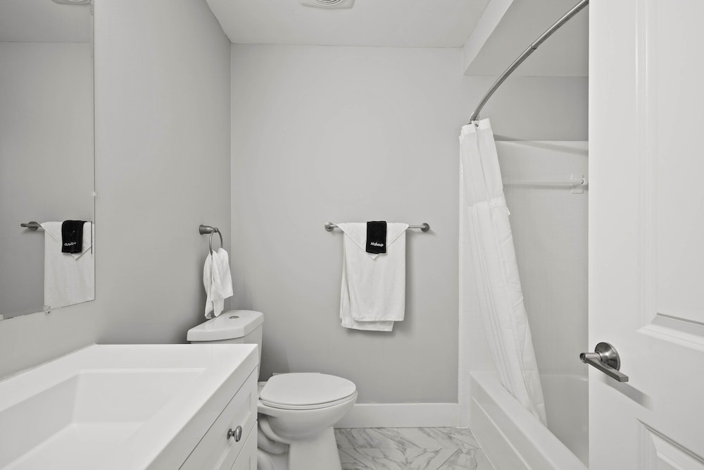 Tranquil 2BR 2BA Getaway for the Family