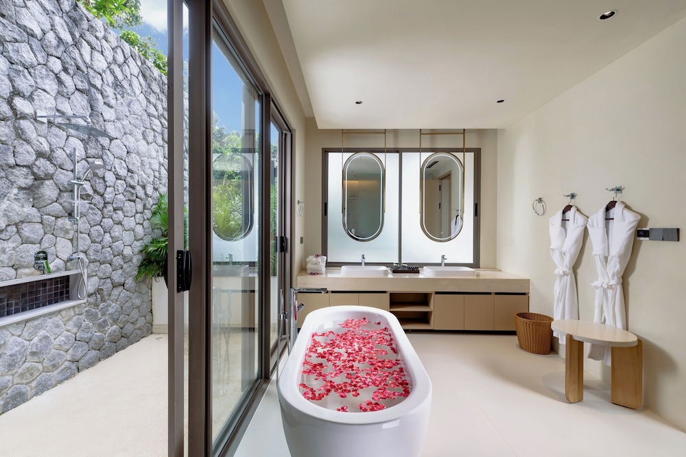 The Aquila Villa