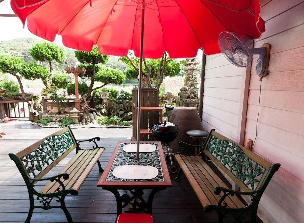 Taean White Sand Pension
