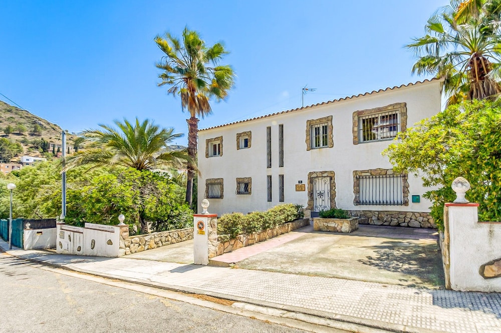 Apartment in Roses Near Canyelles Beach