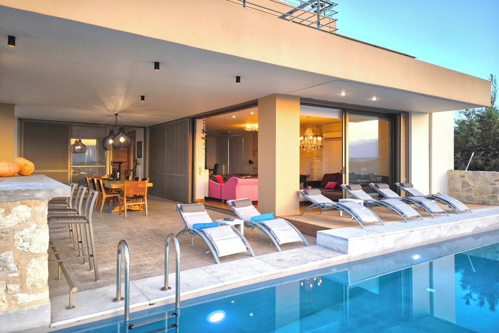 Villa Mirtylla luxury retreat. Pool Gym