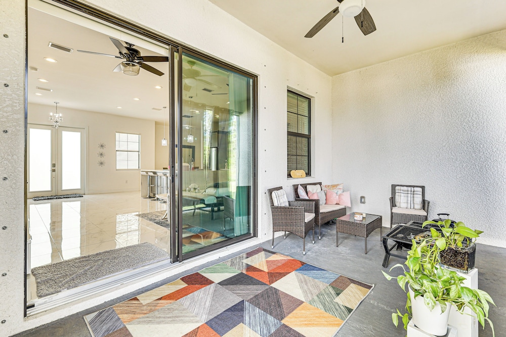 Day Trip to Fort Myers Beach: Pet-friendly Home!