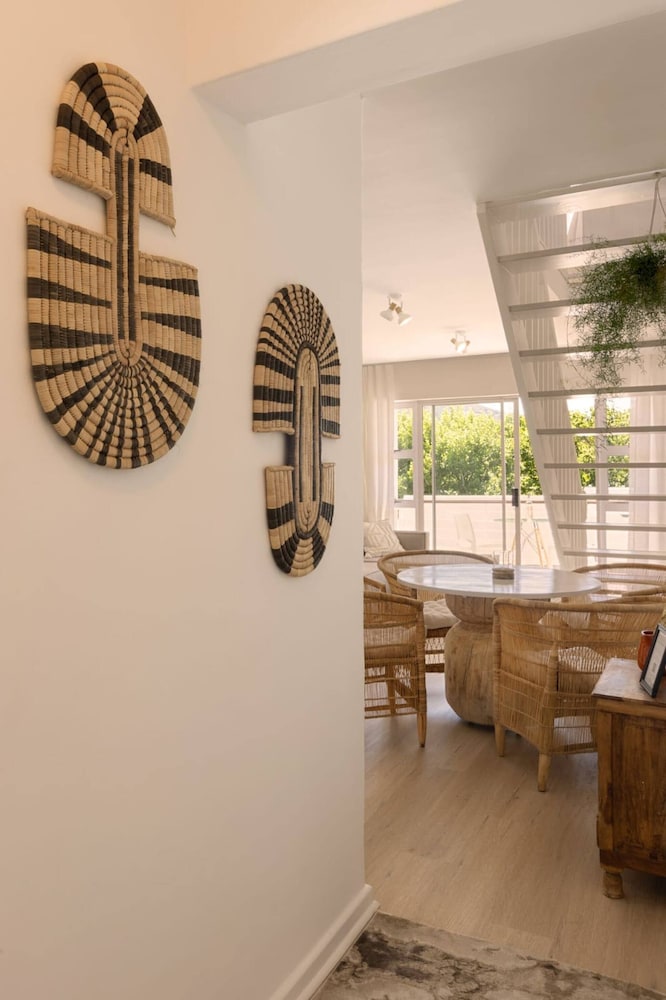 2 Bedroom Apartment, Princess Beach Club, Houtbay