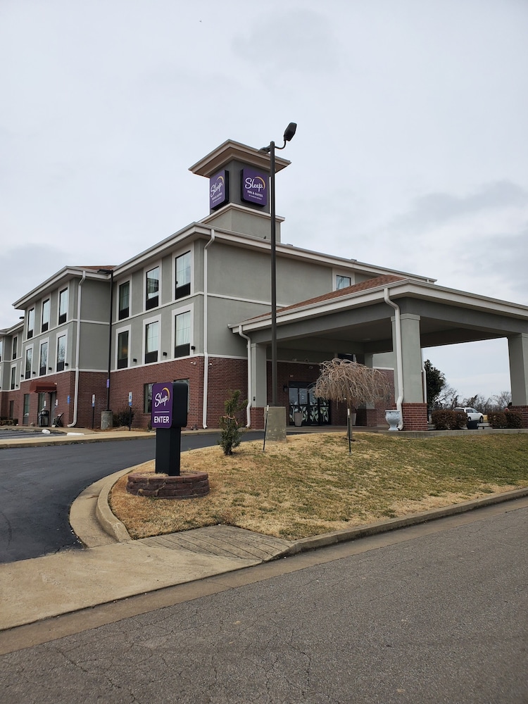 Dyersburg Vacations - Sleep Inn  Suites Dyersburg I-155 - Property Image 30