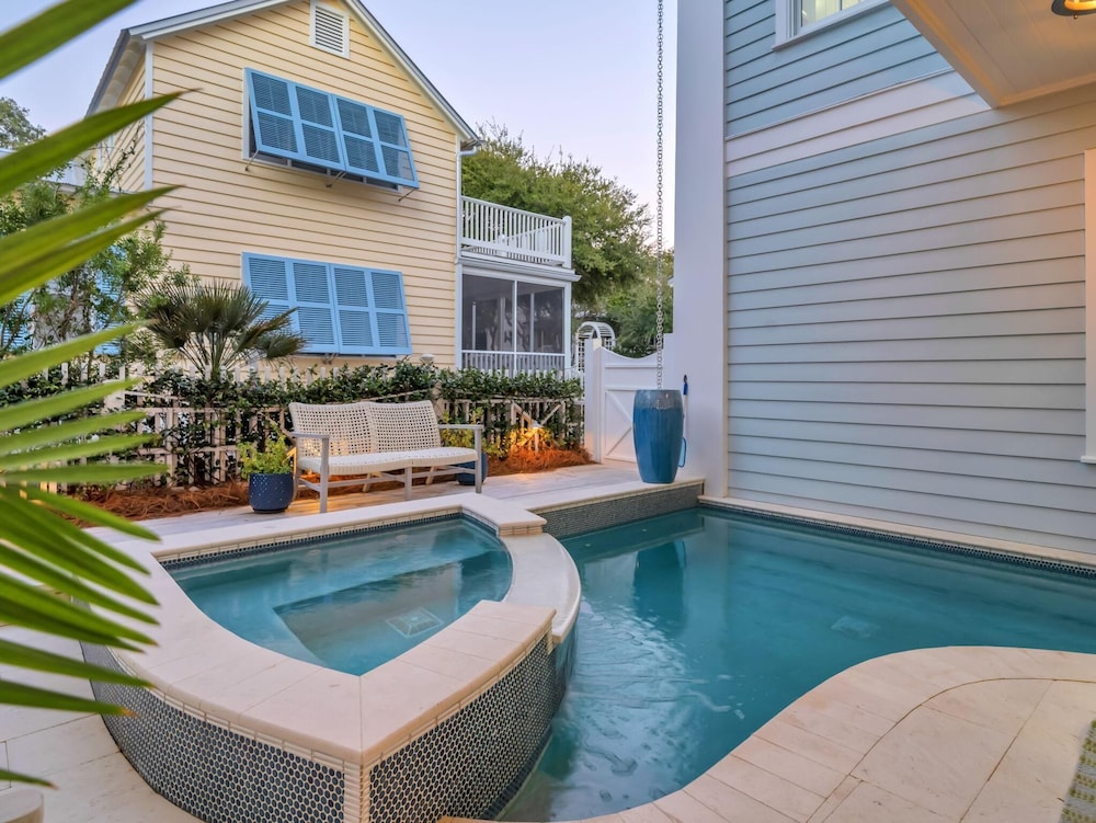 Sea La Vie Seaside Main House