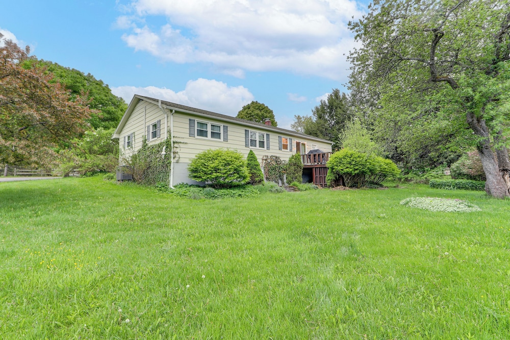 < 1 Mi to Main St: Rural Gem in Cherry Valley