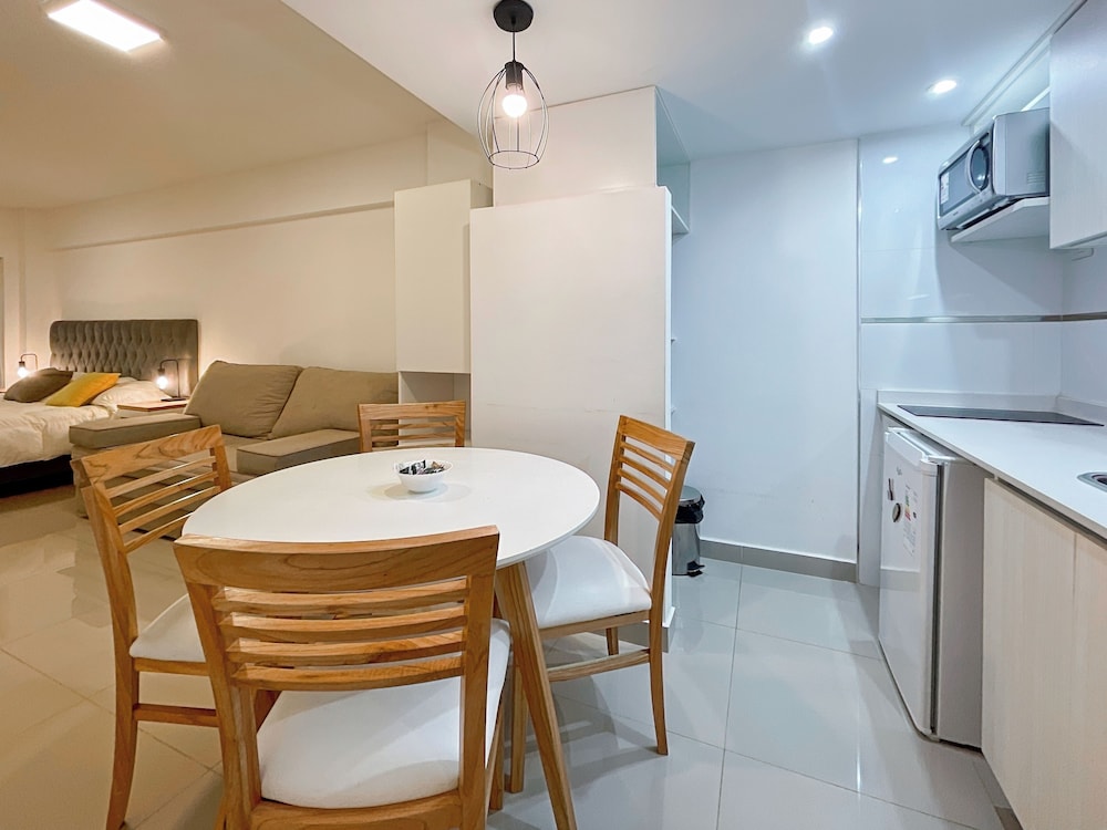 Ayres Suites Moreno