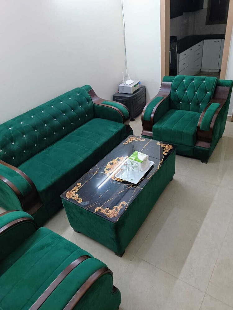 Soooper Hotel