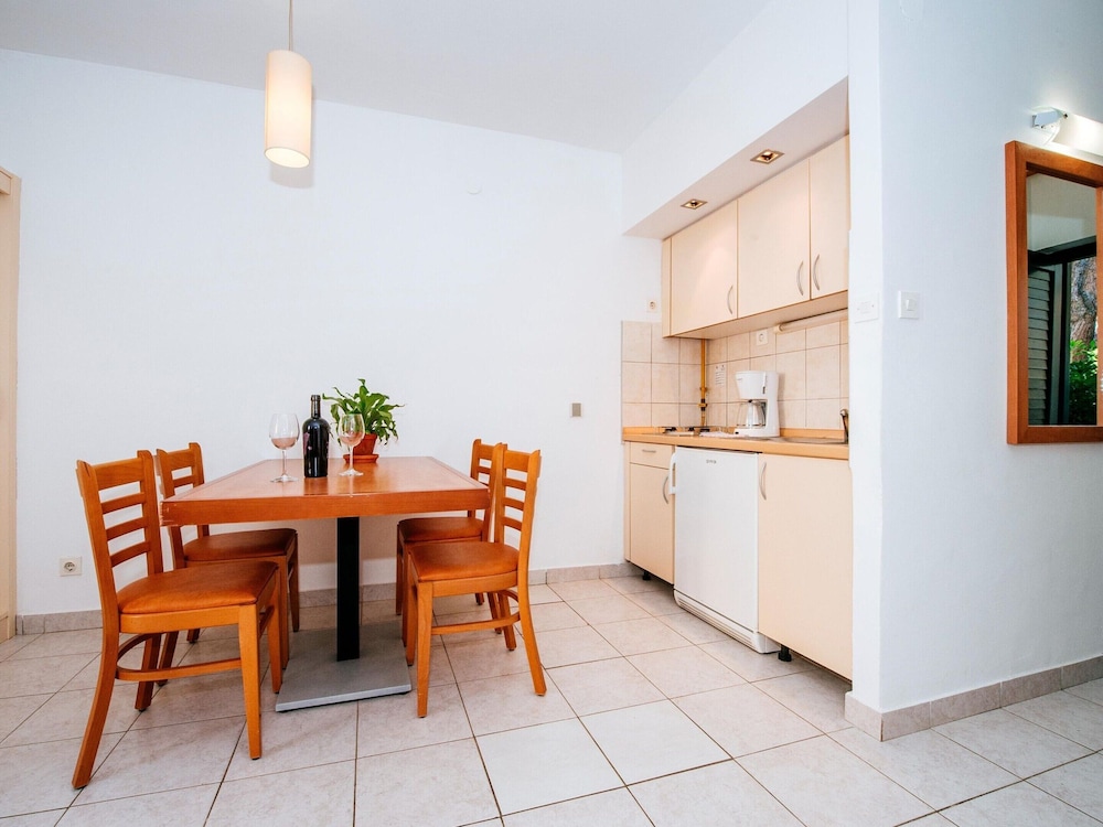 Apartments in Zaton With Pool